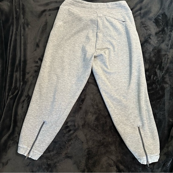 Athleta Gray Stretch Jogger Pants‎ with Ankle Zippers Women’s Medium - Picture 10 of 12